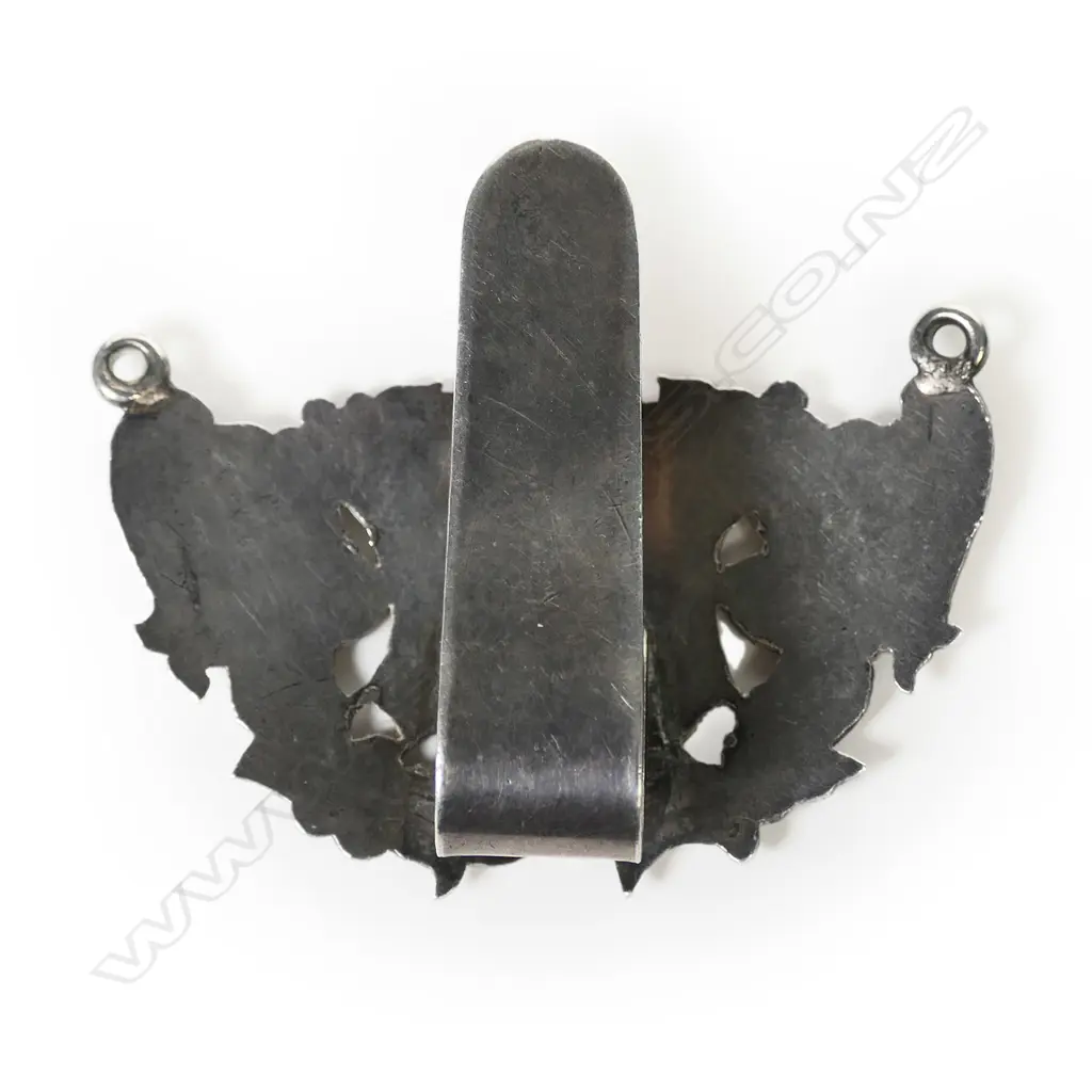 Frank Grady (Wellington) chatelaine clip, Image 1++